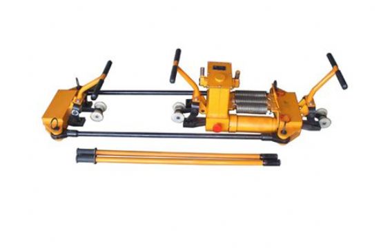 點擊查看詳細信息<br>標題：YTF-400Ⅱ型液壓軌縫調(diào)整器 閱讀次數(shù)：2217