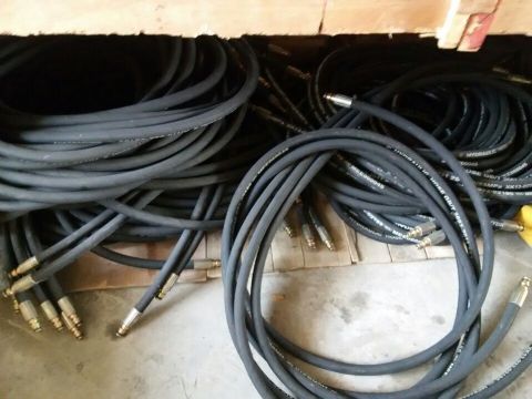 點(diǎn)擊查看詳細(xì)信息<br>標(biāo)題：膠管高壓膠管 直徑19 直徑25  15898635797 閱讀次數(shù)：2196