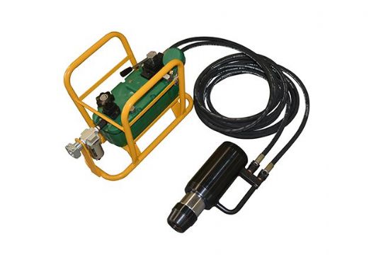 點(diǎn)擊查看詳細(xì)信息<br>標(biāo)題：MQ22-400/40礦用錨索張拉機(jī)具 閱讀次數(shù)：2141