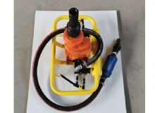 點擊查看詳細信息<br>標(biāo)題：架座支撐氣動手持式鉆機 閱讀次數(shù)：1627